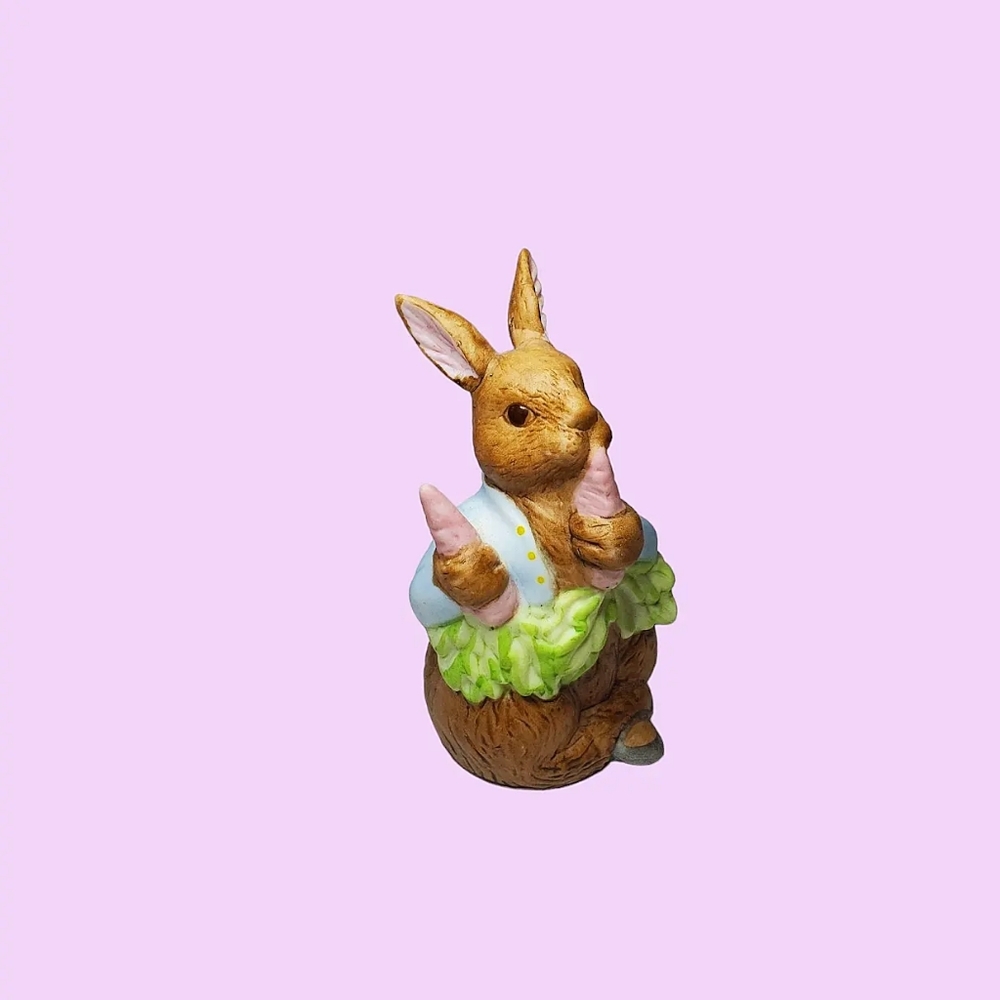 Vintage Schmid Peter Rabbit battery operated light figurine